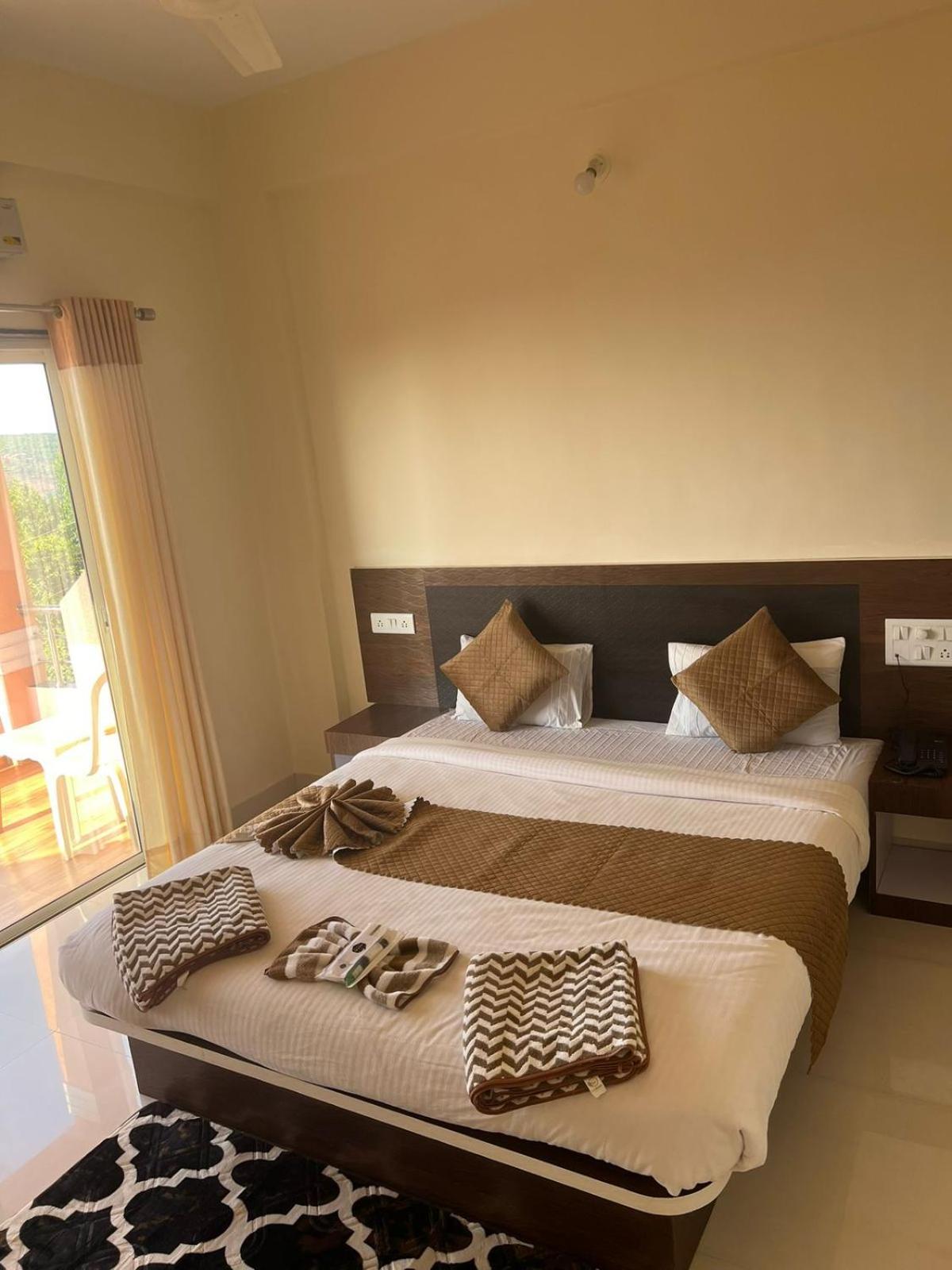 Hotel Mahabaleshwar Mount View Экстерьер фото